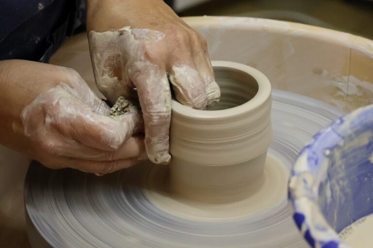 Poterie au tour