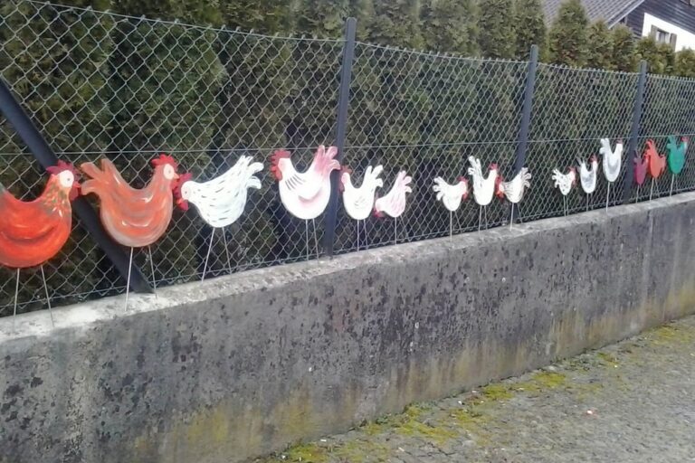 Poules en bois
