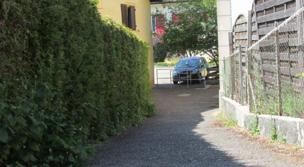 Bassecourt, rue du Dynothaure.